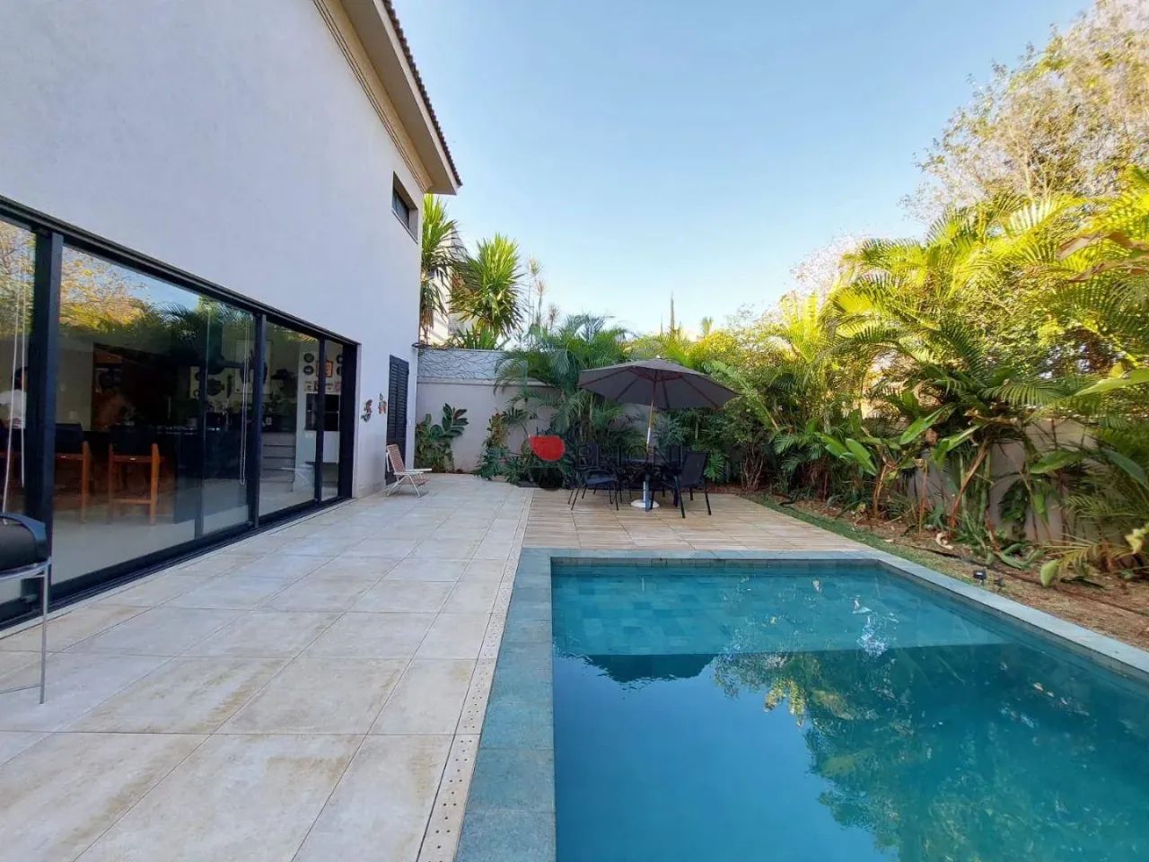 Casa alto padrão com 380m², 3 quartos/suítes para locação no Condomínio Reserva Santa Luis - Foto 10