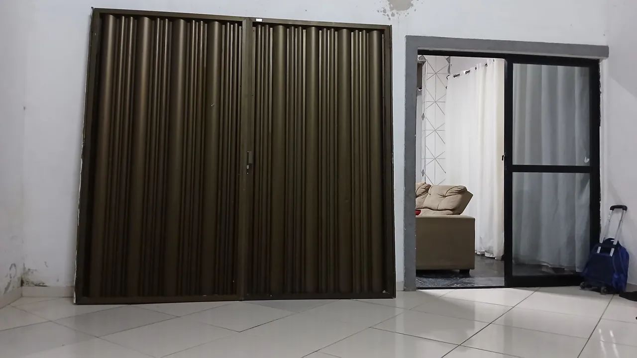 Portão de alumínio celbra seme novo duas banda largura 260 altura 230