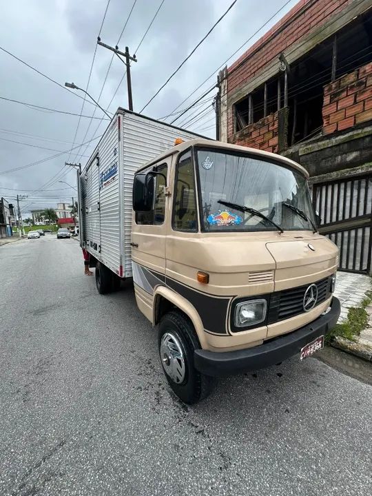 caminhão mercedes baú 708-E ótimo estado - Foto 4