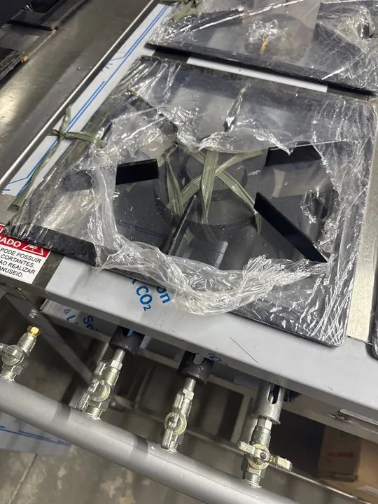 Fogão Industrial 6 bocas baixa pressão (Alef) - Foto 2