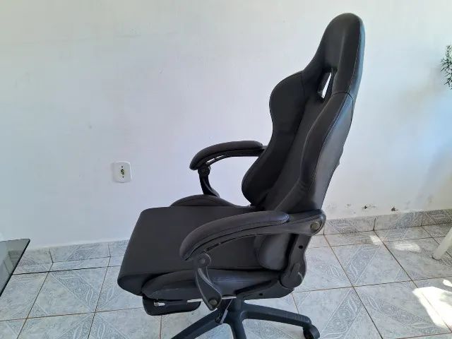 Cadeira de escritório Led Tools Gamer ergonômica preta com estofado de couro sintético - Foto 6