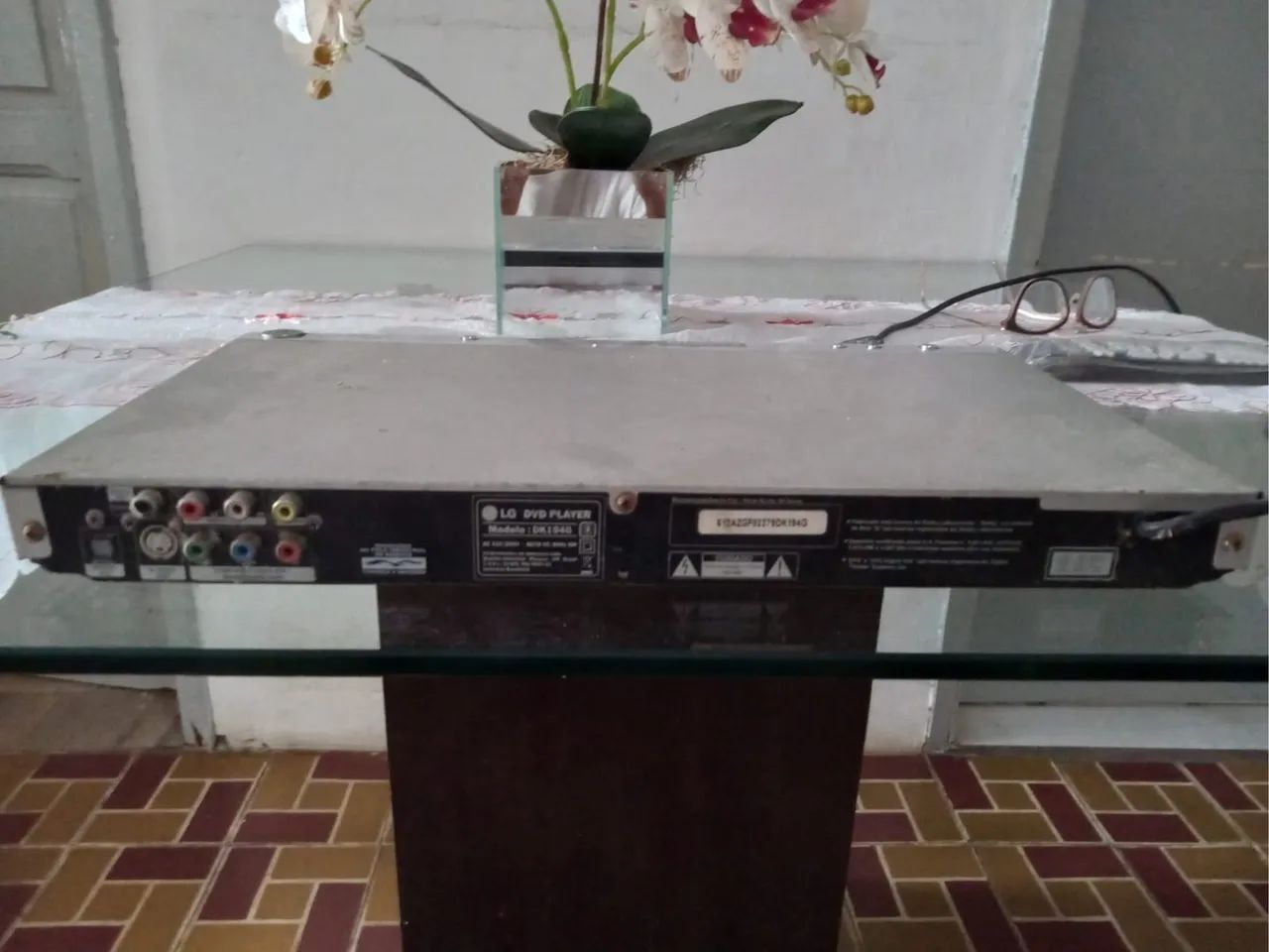 Selling DVDs63824124383875121