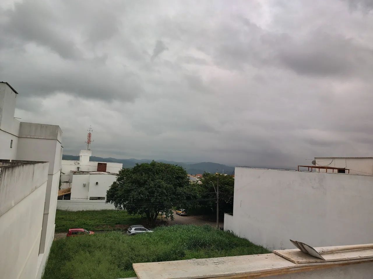 Excelente cobertura nova de 3 quartos no Jardim Amália/Mirante do Vale. - Foto 2