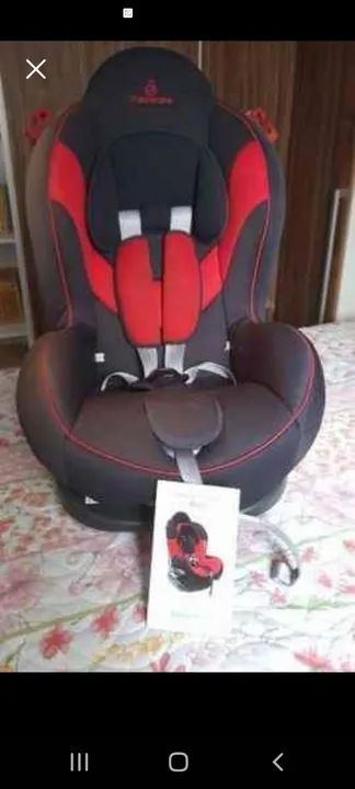 Cadeira para automóvel Must da Galzerano com 5 posições de reclinação.