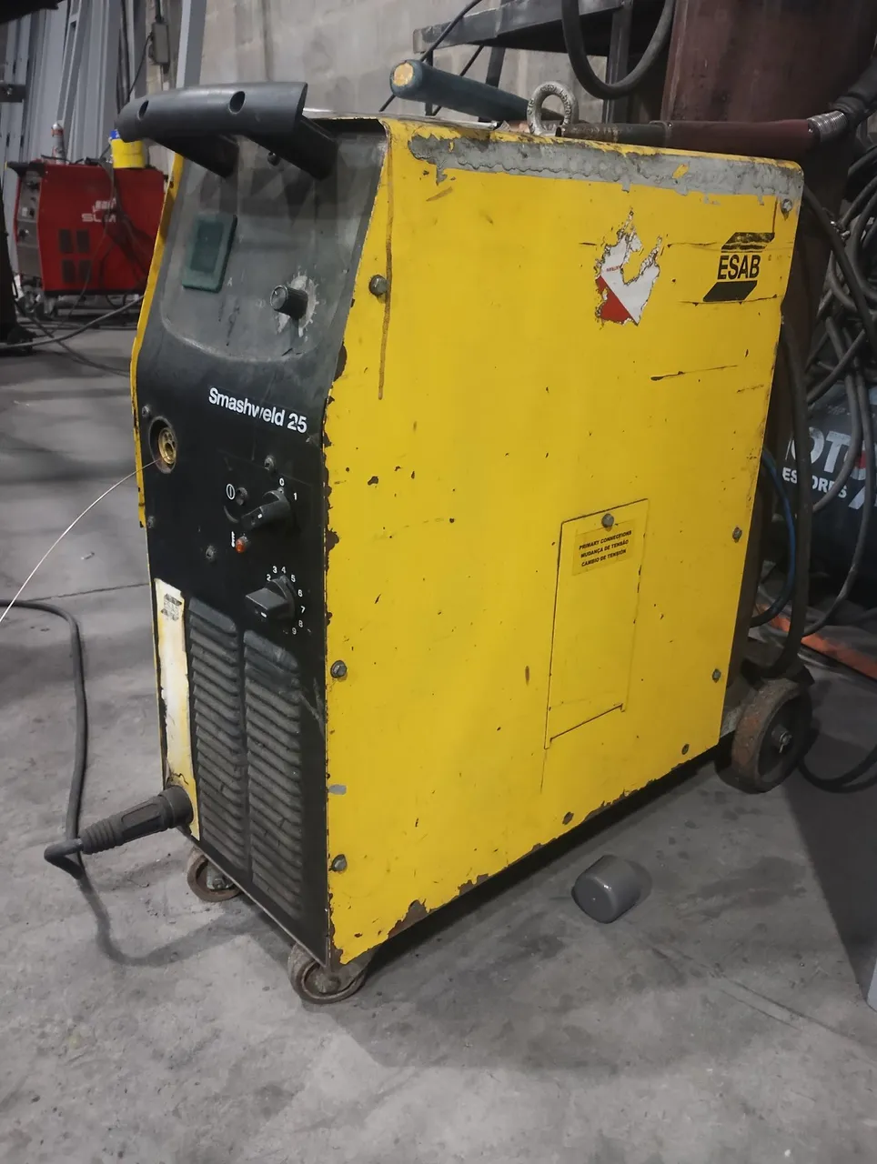 Máquina de Solda ESAB Smashweld 25
