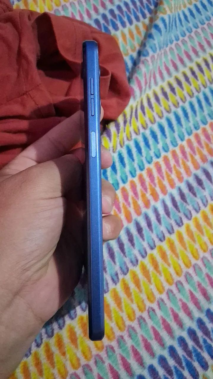 Vendo este lindo celular somente celular em perfeito estado de conservação sem arranhão  - Foto 3