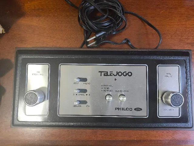 Telejogo Philco funcionando na caixa com manual