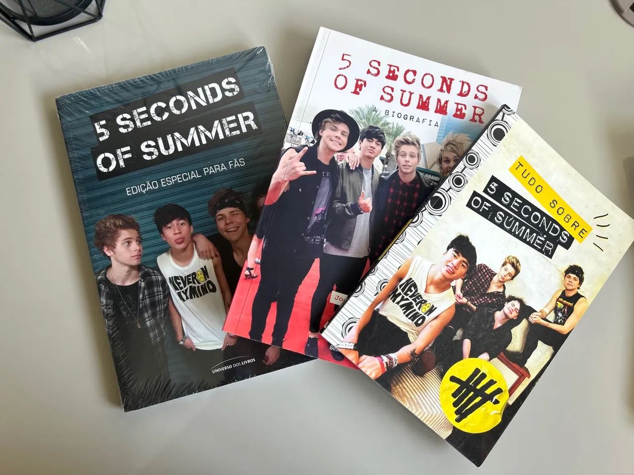 Kit 3 Livros sobre a banda 5 Seconds of Summer