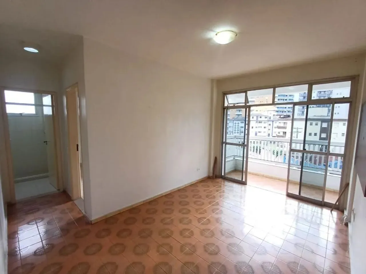 Apartamento com 1 Quarto para alugar na Guilhermina em Praia Grande/SP