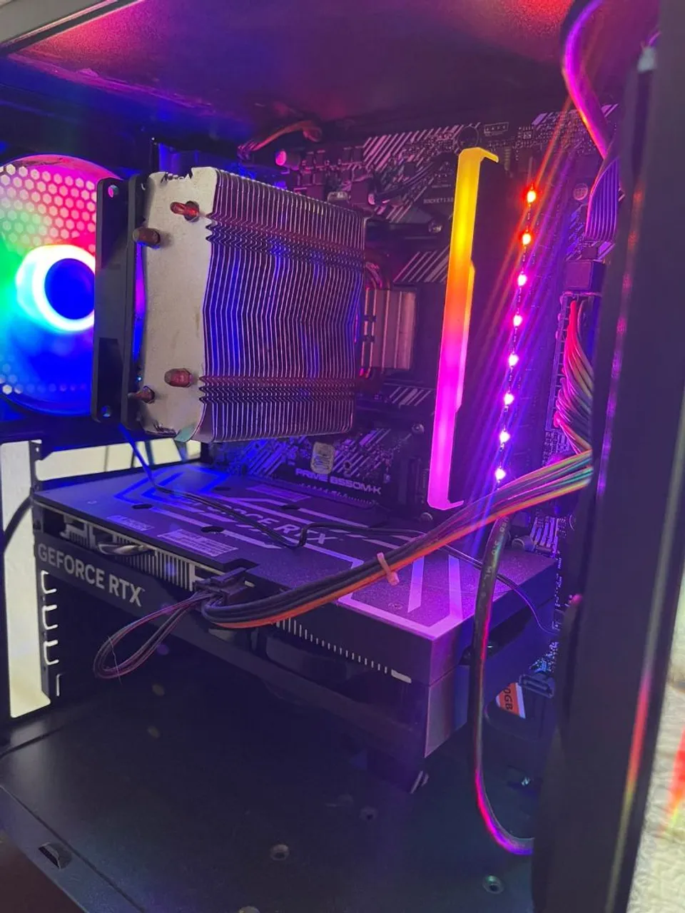PC Gamer com RTX 4060 rodando tudo!