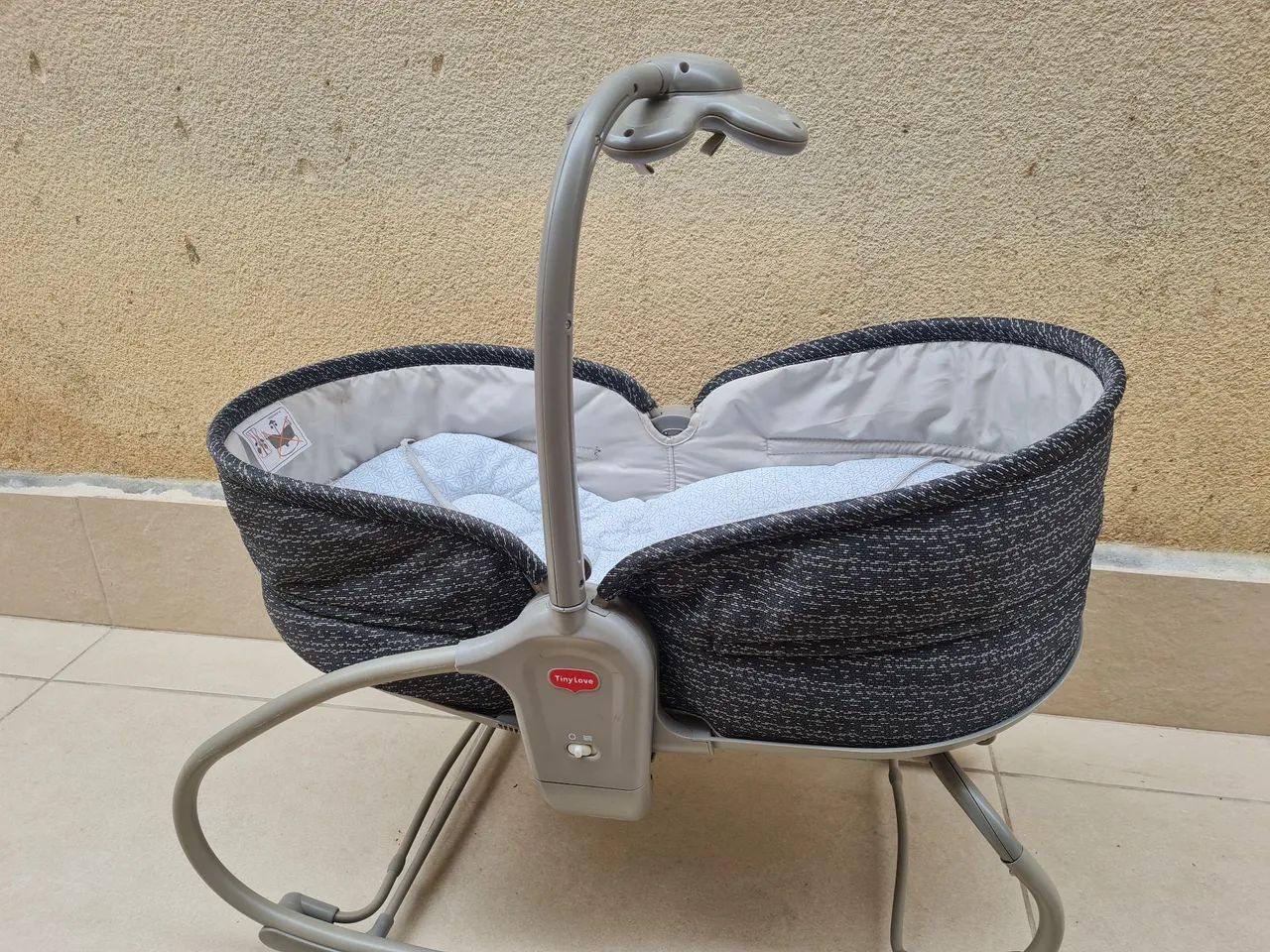 Cadeira de balanço Moisés tiny love