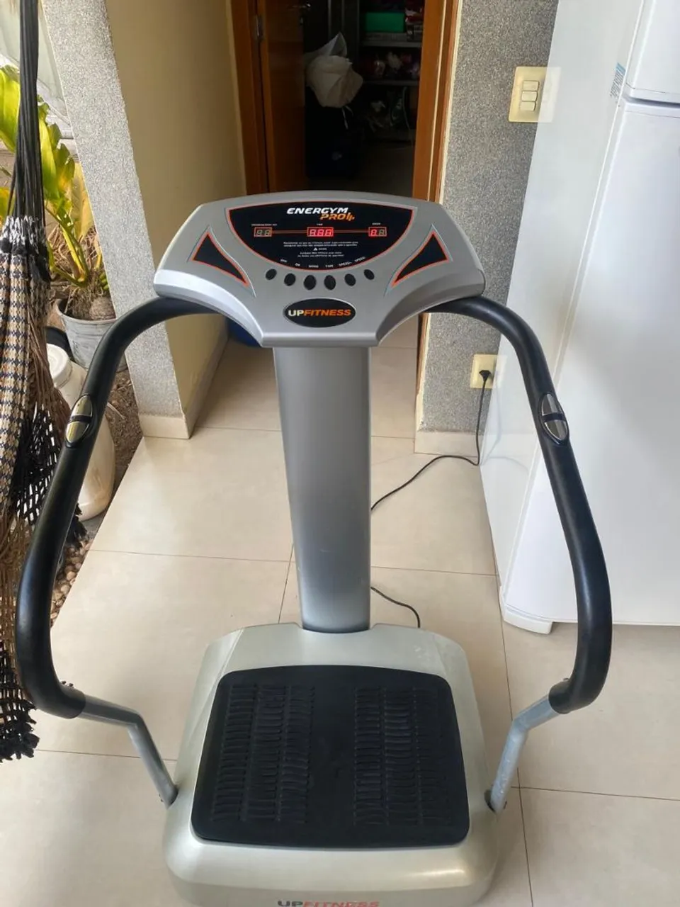 Plataforma Vibratória EnergyGym Pro Up Fitness