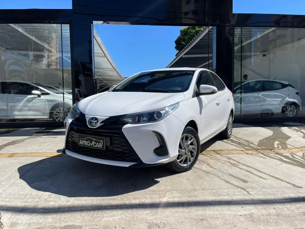 TOYOTA YARIS XS SEDAN 1.5 FLEX 2023 - Foto 3
