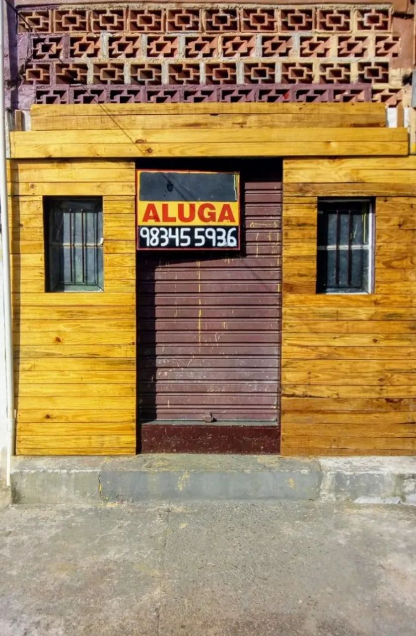Casa comercial em Campo Grande no Santa Cecília Entre a Estr do Mendanha e Pedregoso.