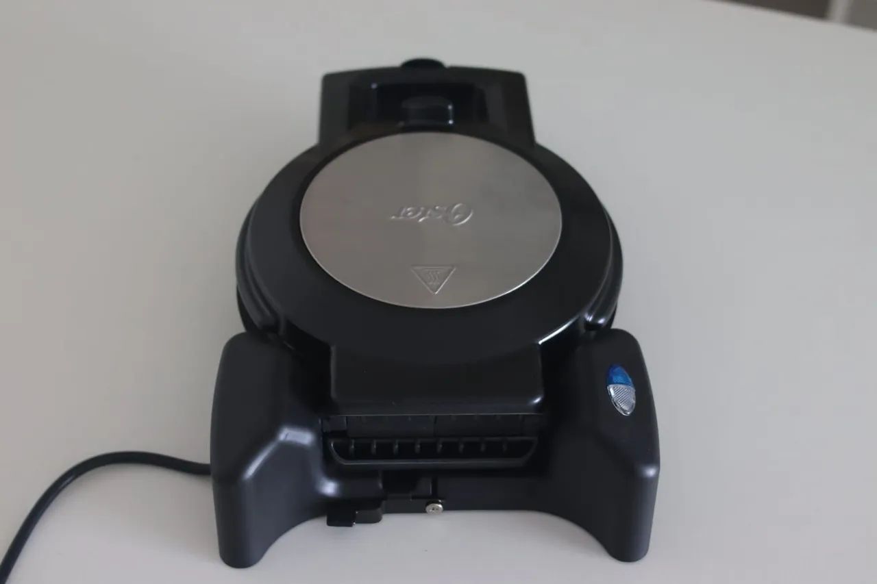 Máquina de Waffle Oster Nova - Foto 2
