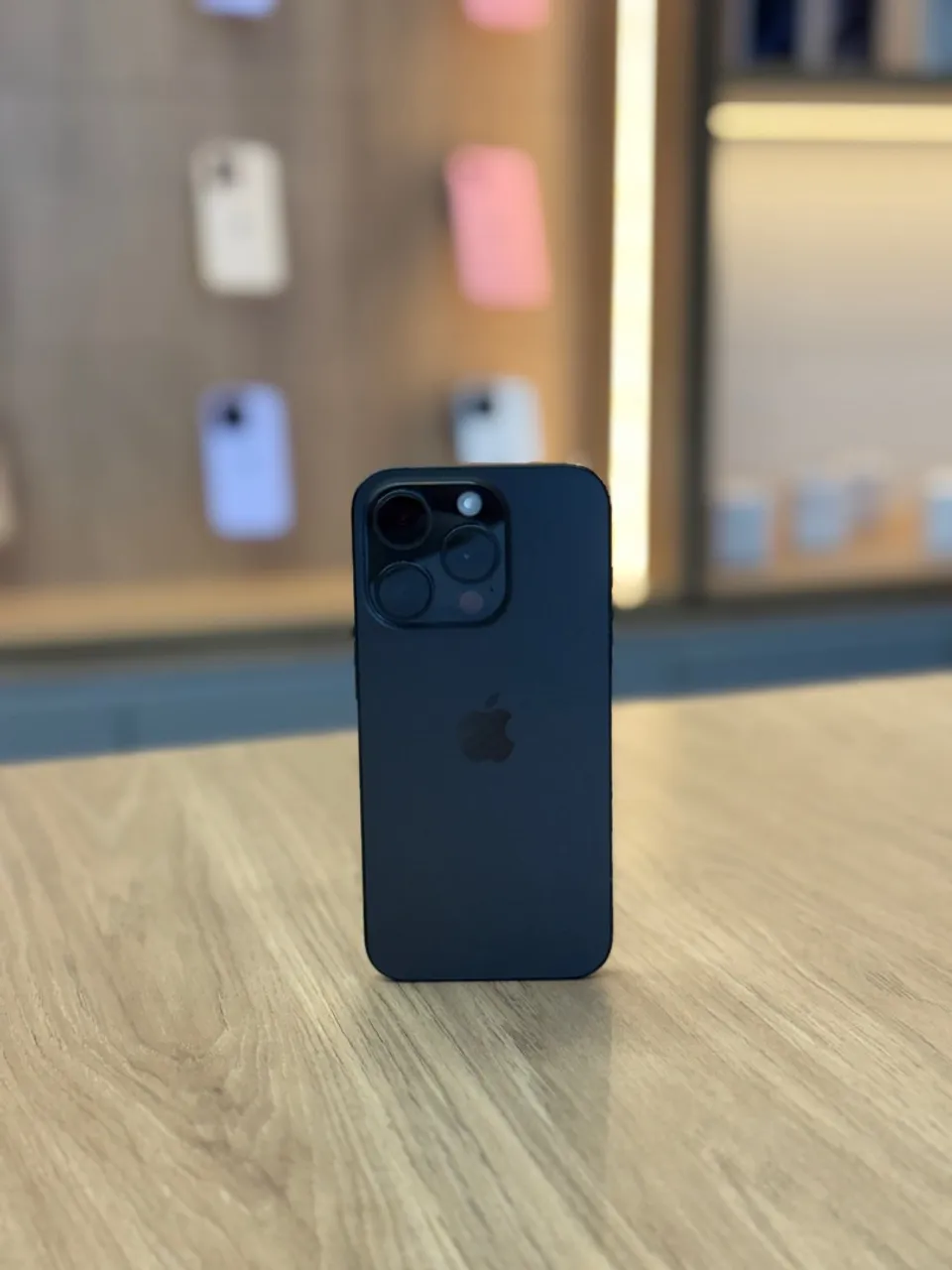 IPHONE 15 PRO - 256GB