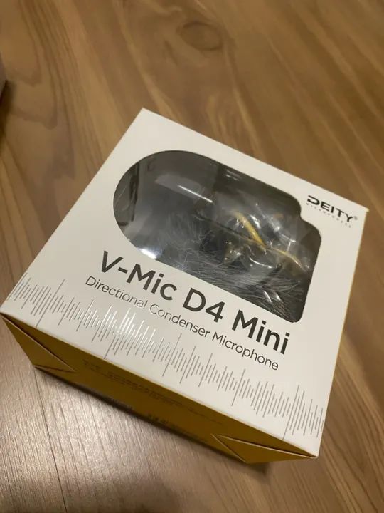 Mini Microfone Deity V-mic D4 