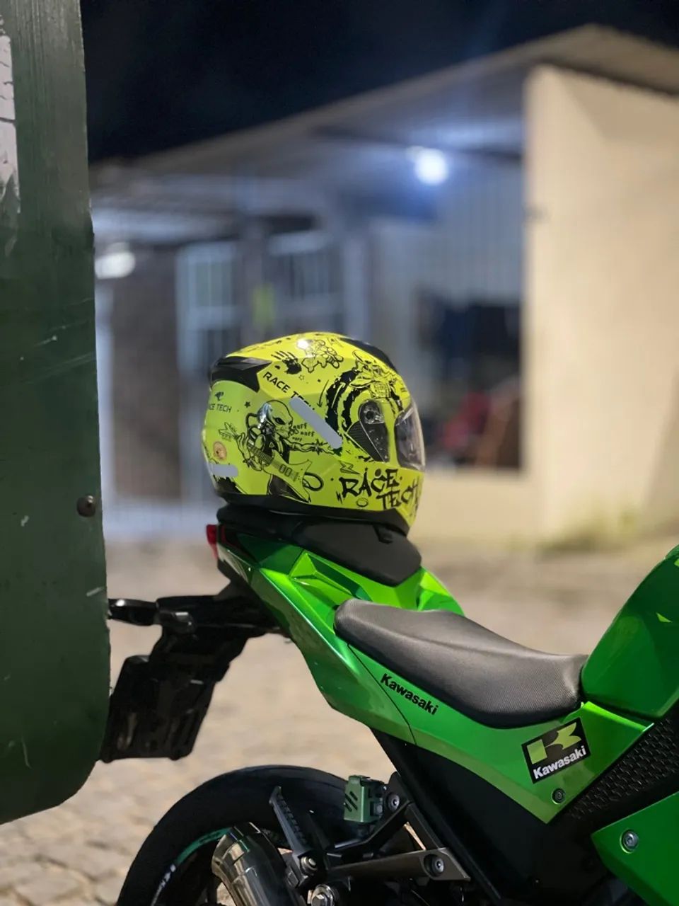 CAPACETE RACETECH TAMANHO 60 - Foto 5
