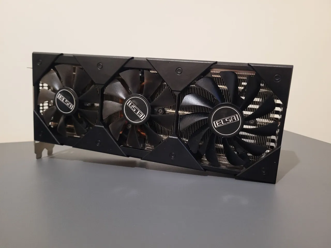 Placa de Vídeo RX 5700 XT