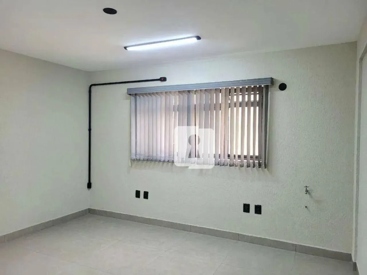 Sala Comercial de 14m² na Freguesia do Ó