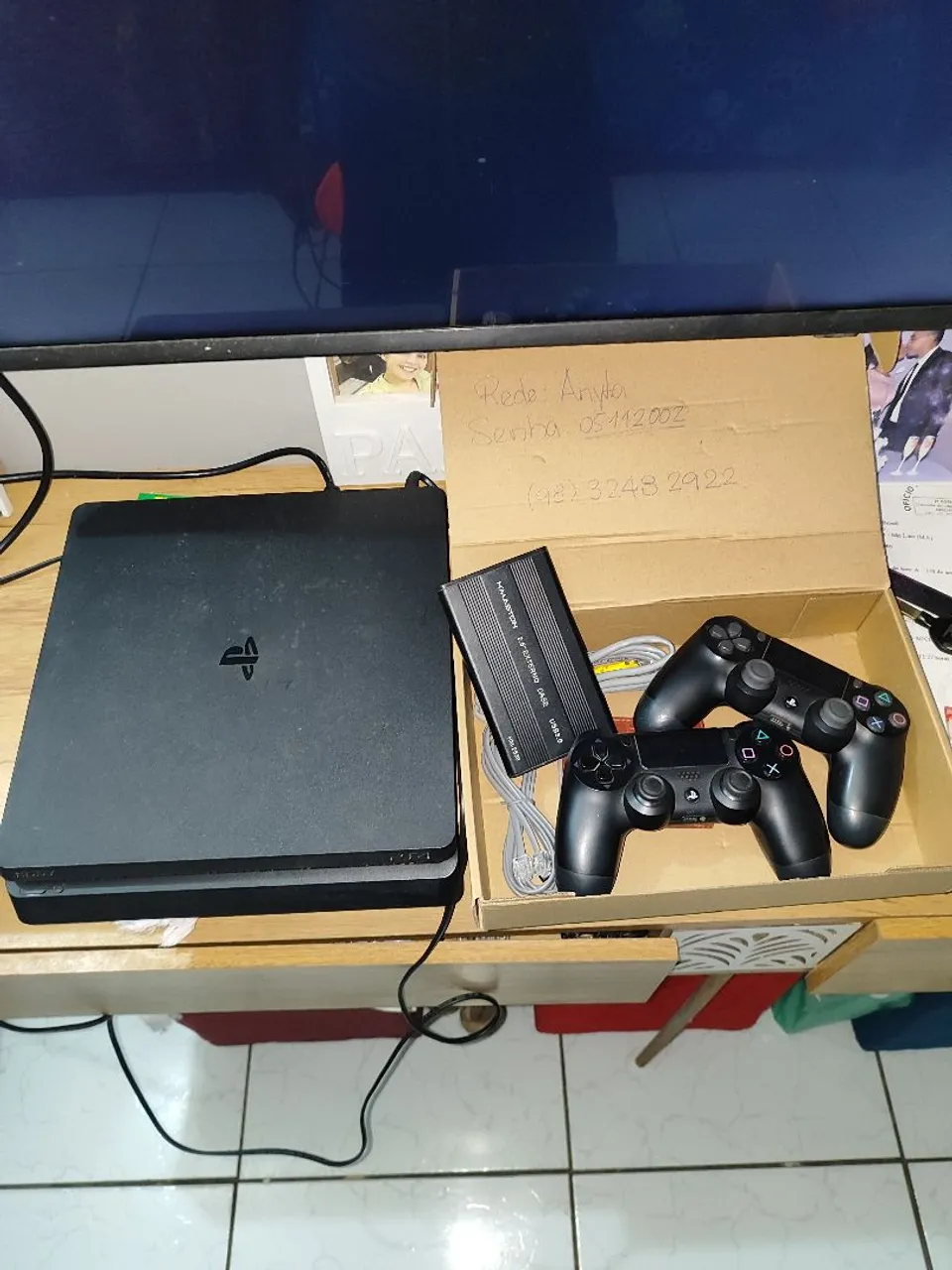 PS4 SLIM 1TB