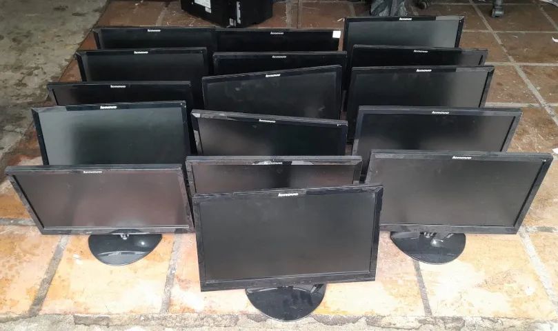 16 Monitores lenovo 19p vga/dvi