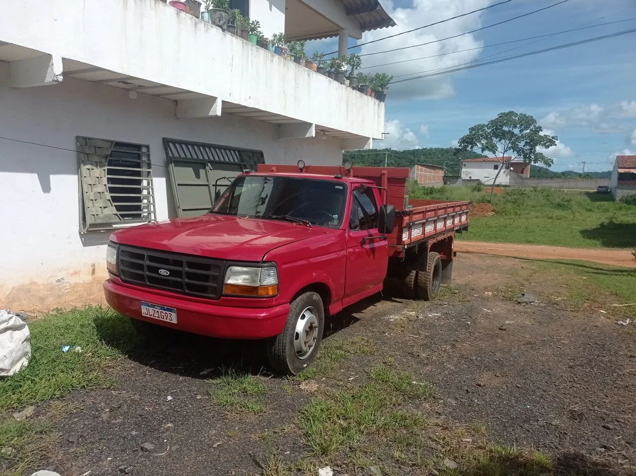 F4000 98 turbinada Cummins 75.000 mil - Foto 3