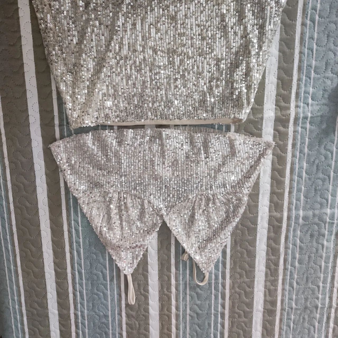 Conjunto de Top e Saia - Sequined - Prata