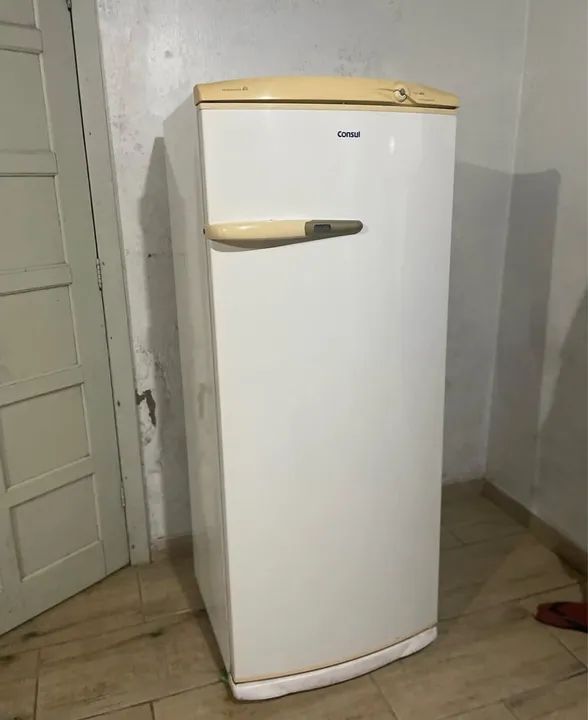 Vende-se essa geladeira cônsul  - Foto 2