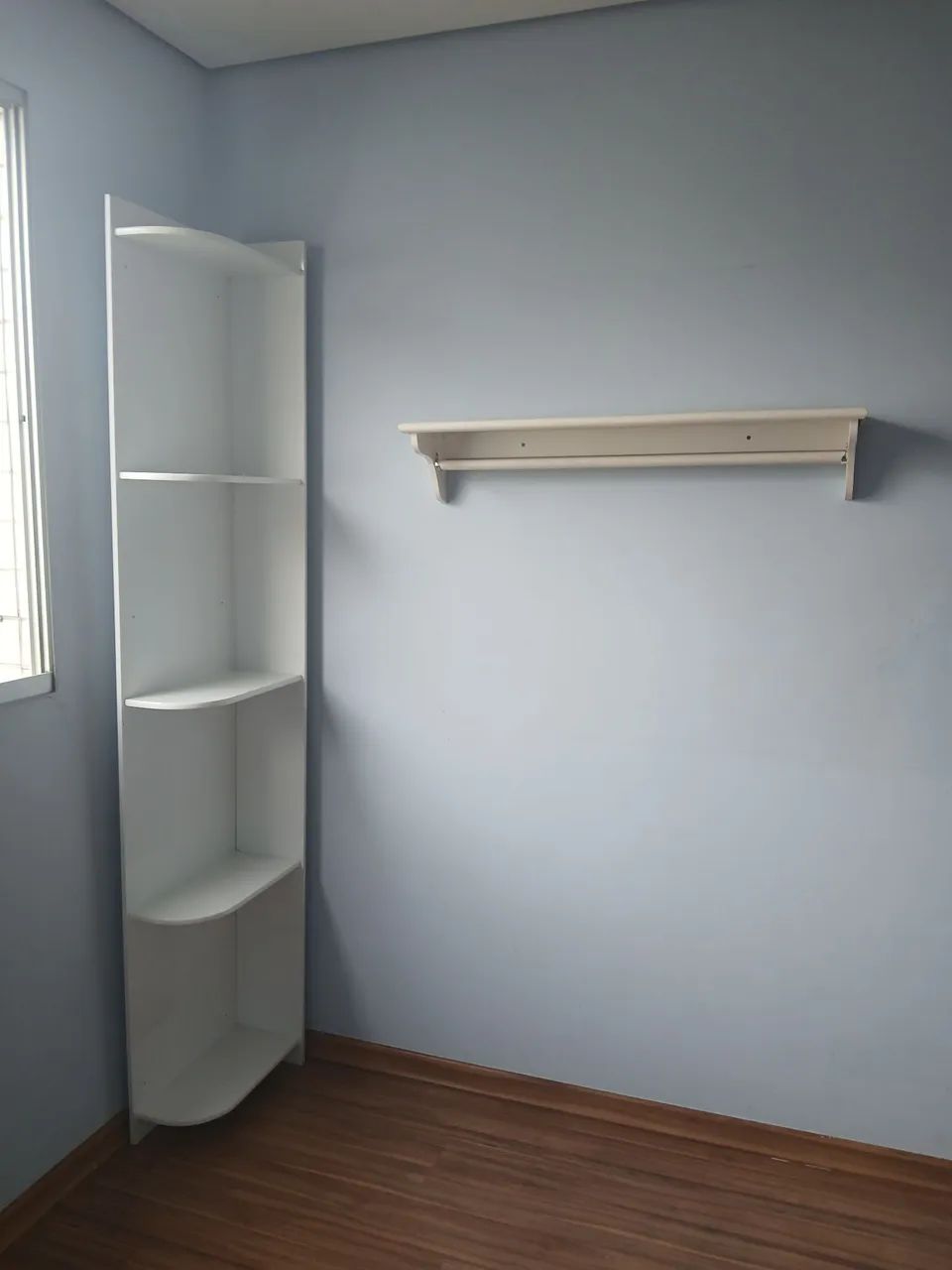 Estante e prateleira infantil branca para quarto - Foto 3