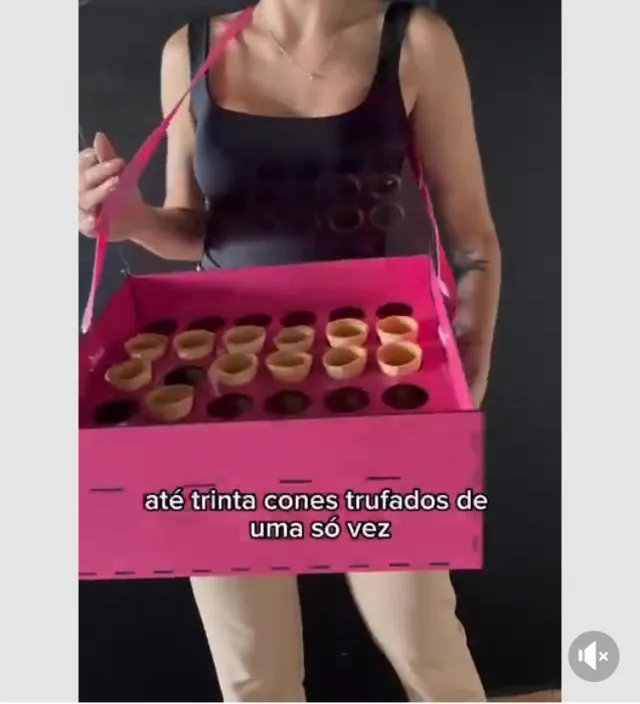 Expositor suporte para 30 Doces cones trufado recheado