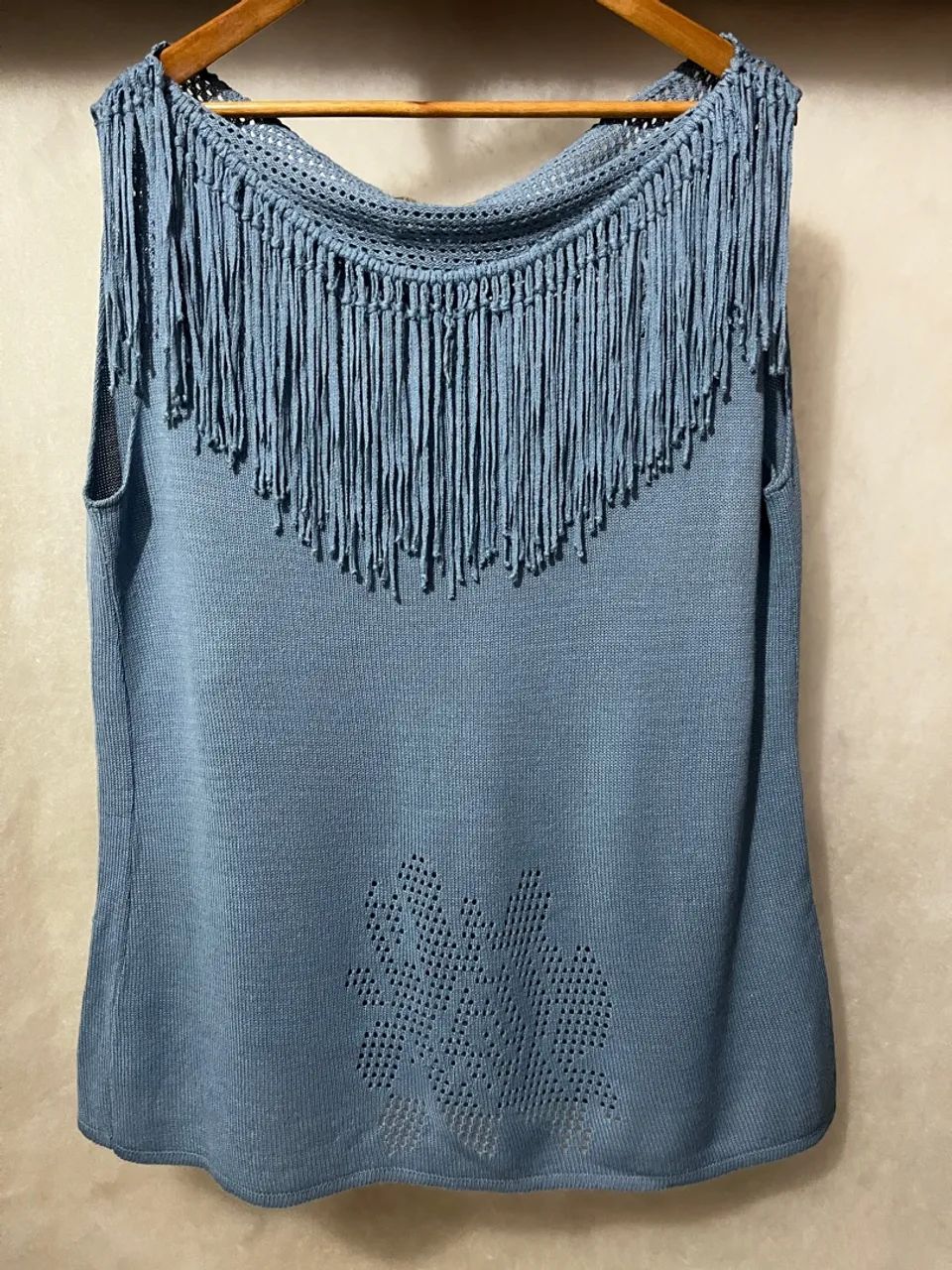 Blusa Plus Size Tricô Azul com Franja Gola Caída Nova Moda Feminina  - Foto 2