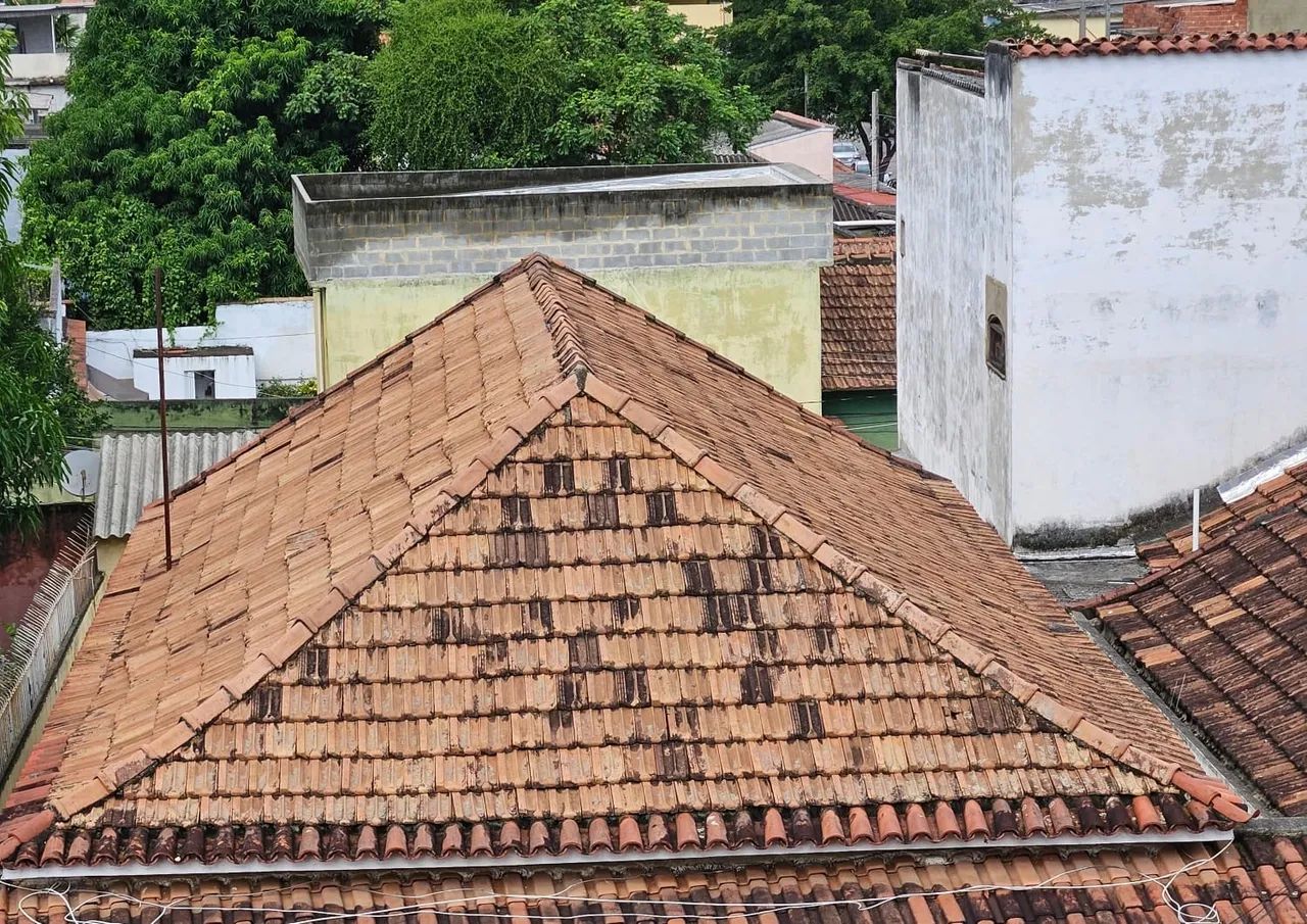 Vendo telha colonial 1,80 cada