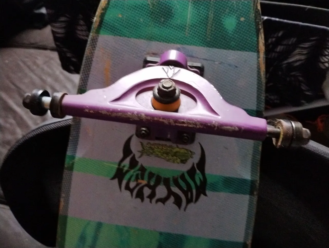 Truck invertido surf Lost