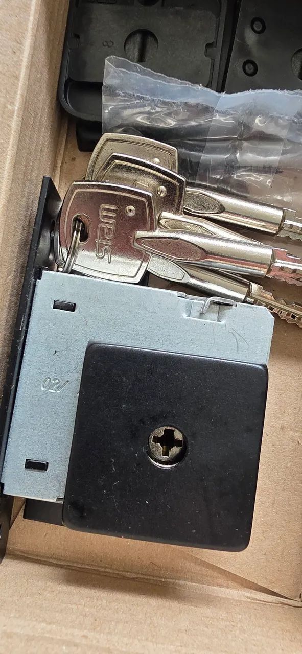 Fechadura de Porta STAM chave tetra acabamento quadrado preto - Foto 2