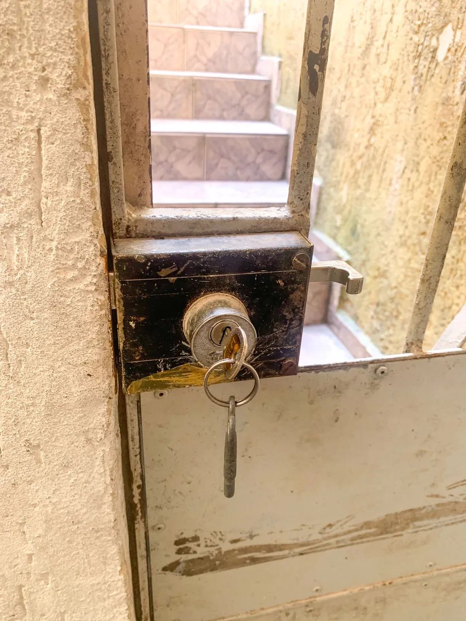 Portão externo64684589921410121