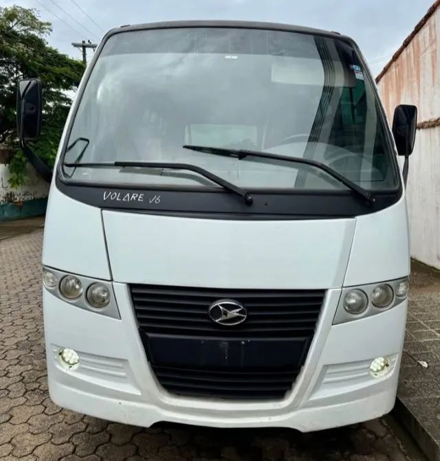 Microonibus Volare V6 24 lugares 