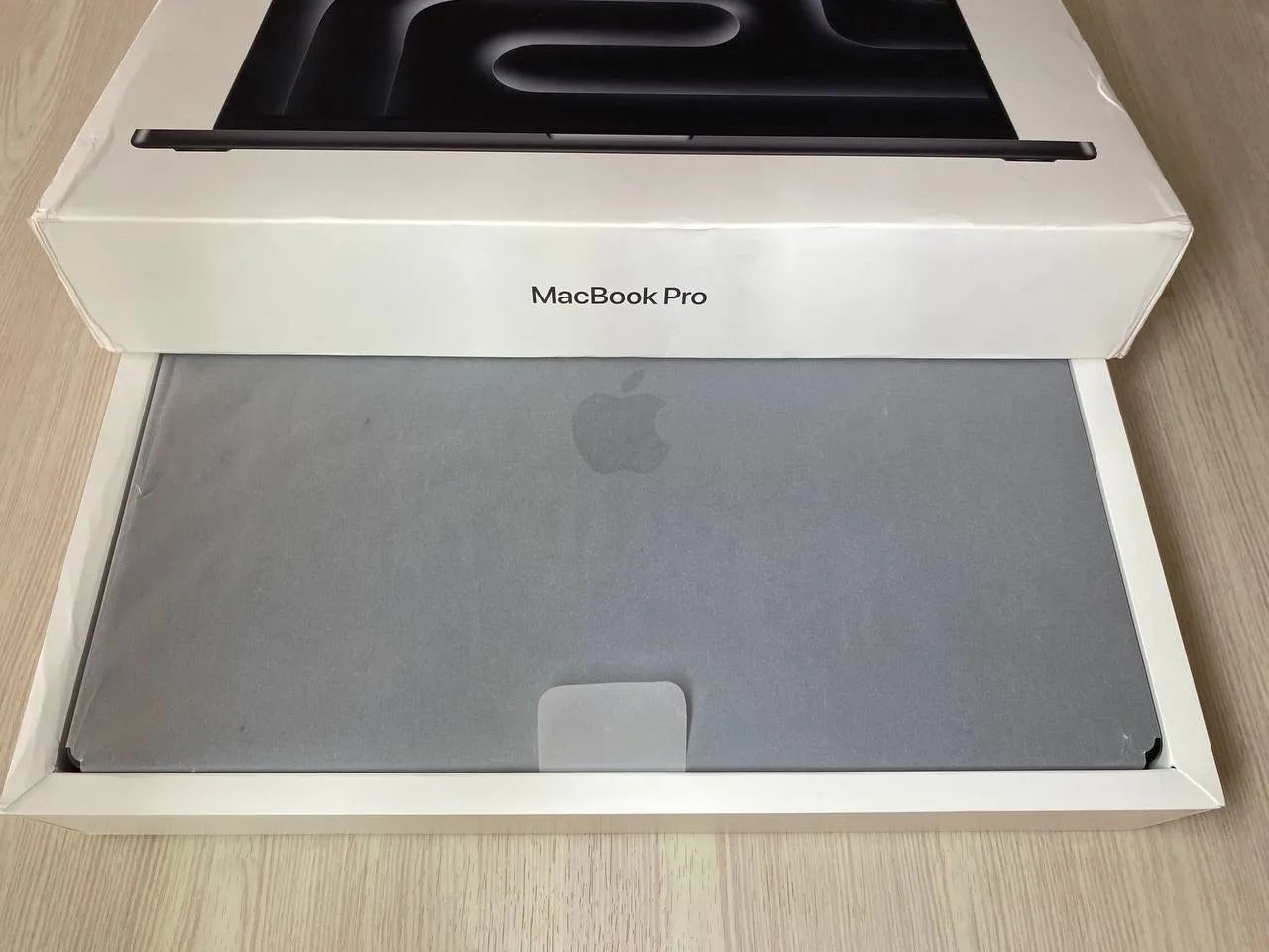 Macbook Pro M4 Max 14.2 - Foto 3