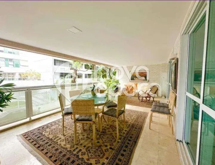 Leblon | Apartamento 4 quartos, sendo 2 suites - Foto 2