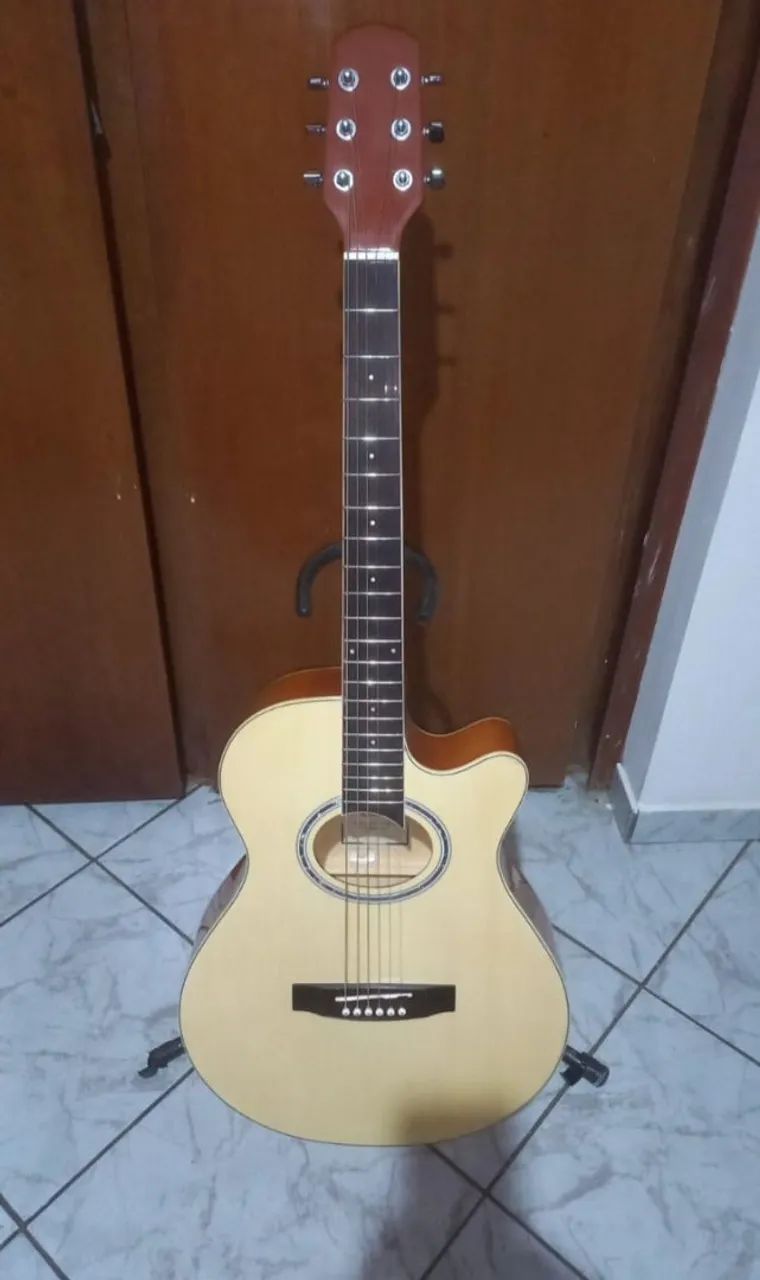 Vendo violão Giannini Performance cordas de aço. 