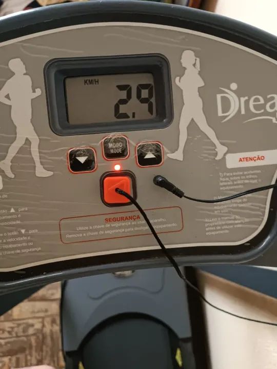 Esteira Dream Fitness DR 1600 Fitness Otimo Estado!! + AbMax  + Fone sem fio airdots2 - Foto 2