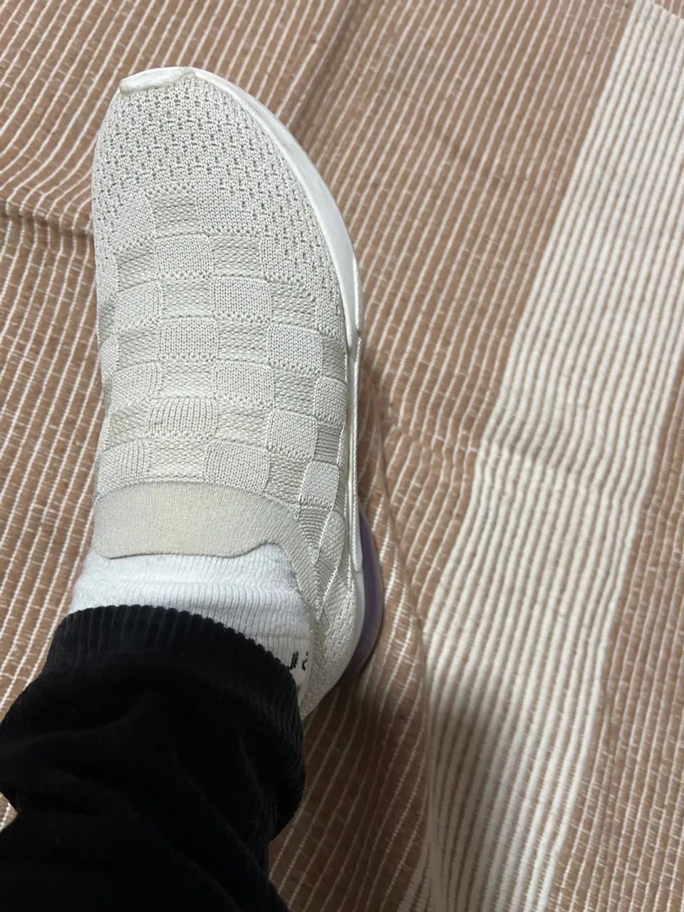 TÊNIS BEBECÊ SLIP OFF WHITE 38 BAIXEI - Foto 2