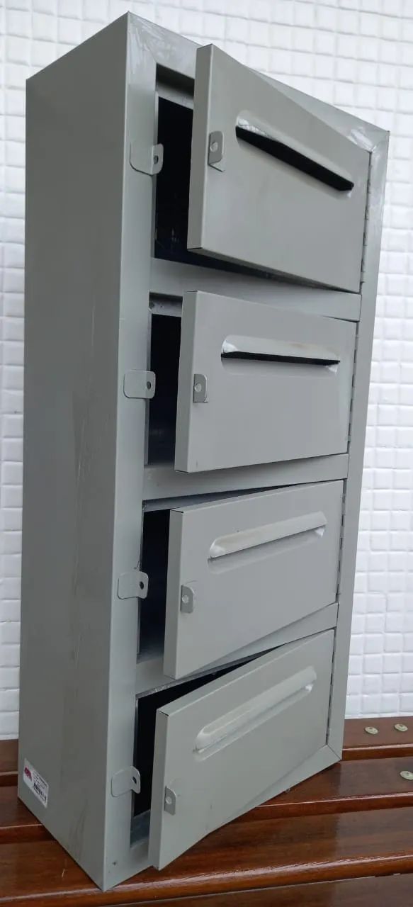 Caixa de correio muro condomínio 4 módulos, em chapa