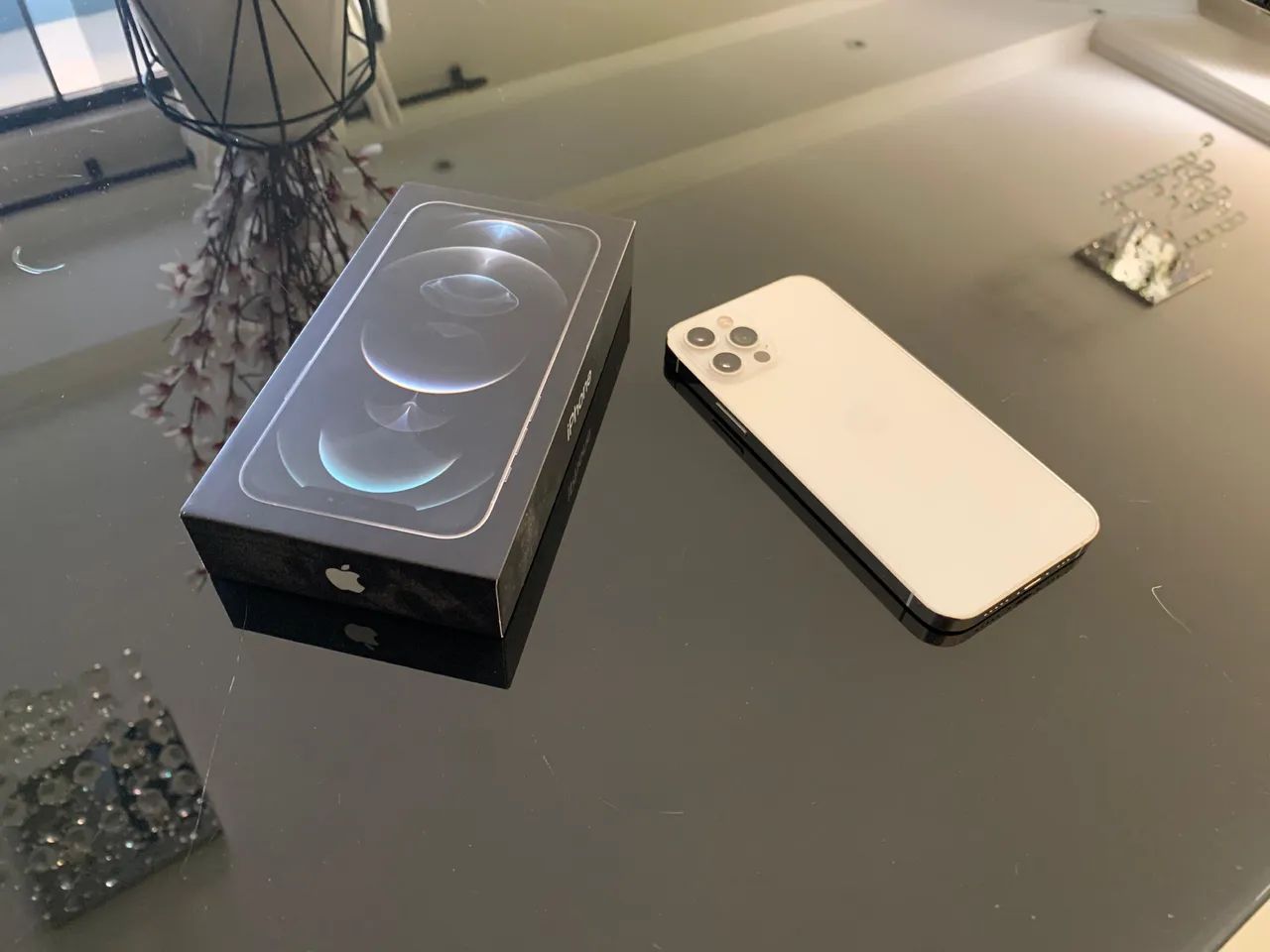 iPhone 12 Pro - Celulares e Smartphones - Campo Largo da Roseira