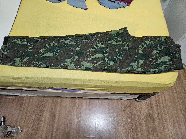 Vendo calça camuflada Forças Armadas masculina