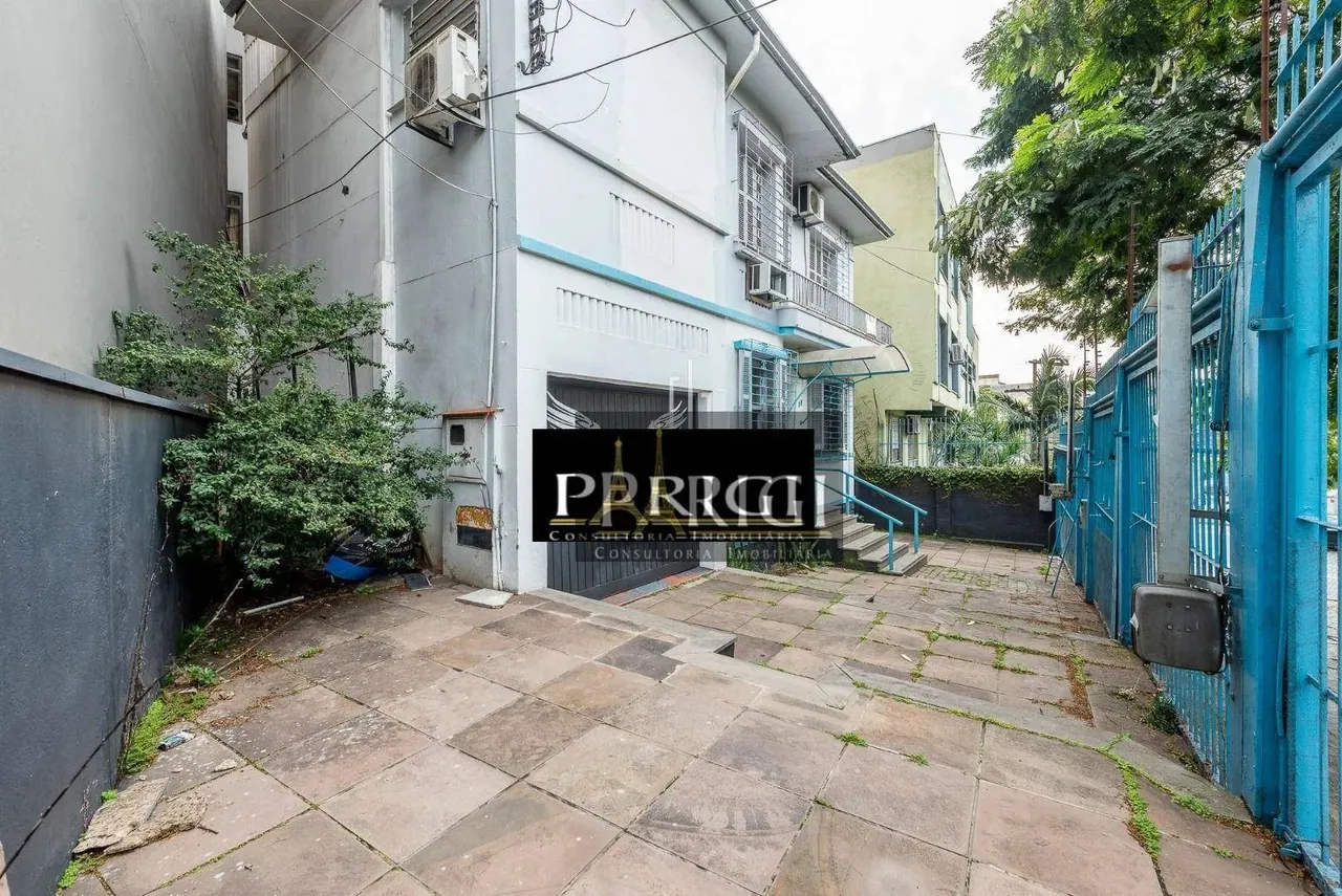 Casa com 4 dormitórios para alugar, 255 m² por R$ 5.666,00/mês - Petrópolis - Porto Alegre