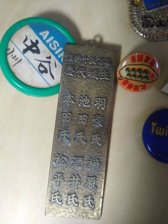 Lote de Pins e Broches Vintage - Foto 3
