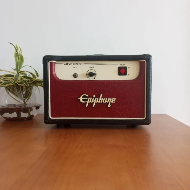 Amplificador valvulado Epiphone Valve Junior.