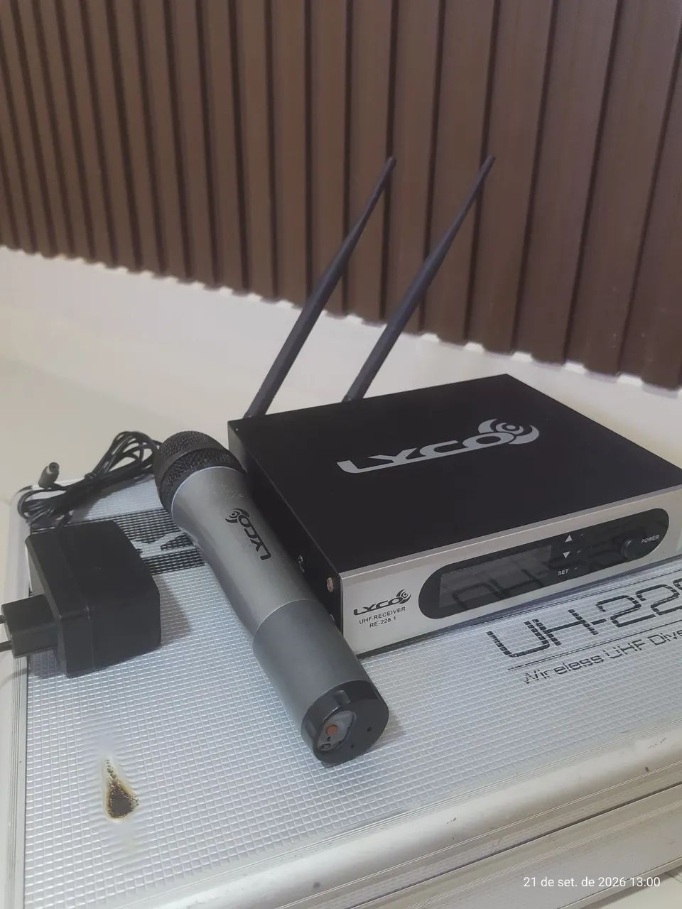 Microfone sem fio LYCO UF 228.1
