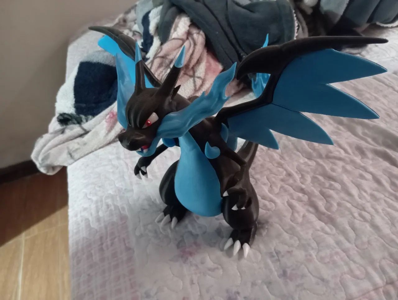 Action Figure Charizard X - Foto 2
